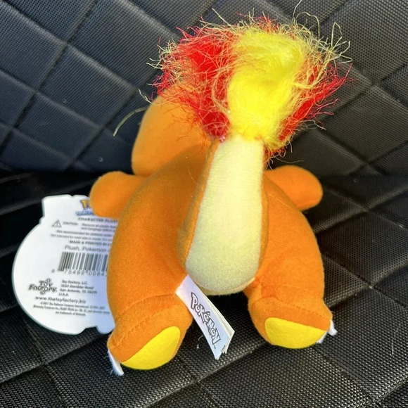 Pokémon Charmander stuffed animal plush - Picture 3 of 3